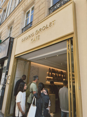 Shop entrance at Cédric Grolet Café Paris.